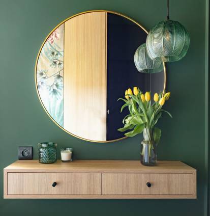 Dressing,Table,With,Elegant,Round,Mirror.,Interior,Design,And,Home